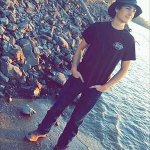 Meet your Posher, Matthew